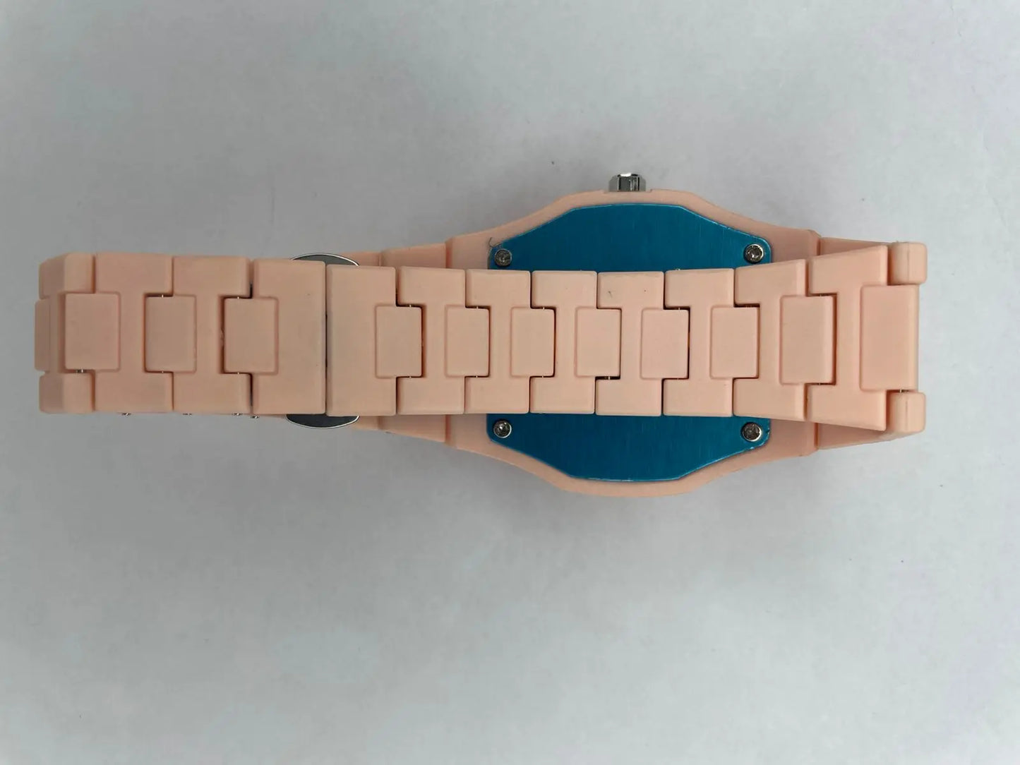 Aura watch
Classic : pink
————
Premium : pink look
Smart and stylish
Modern: pink finish
Sleek and Timeless
Luxury in pink HADI HUB